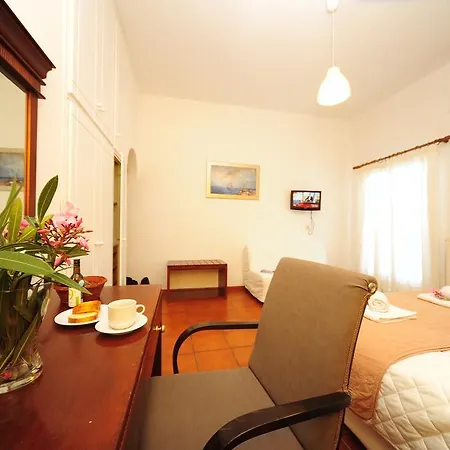 Solaris (adults Only) 3* Fira (Santorini)